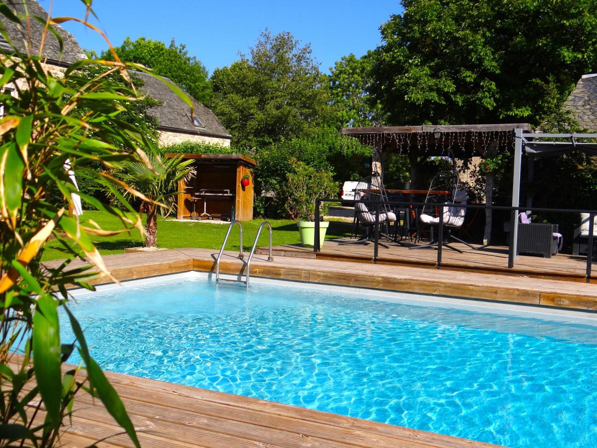 La Maison De Gilbert Jacuzzi Piscine Chauffee Gasthuis 4*