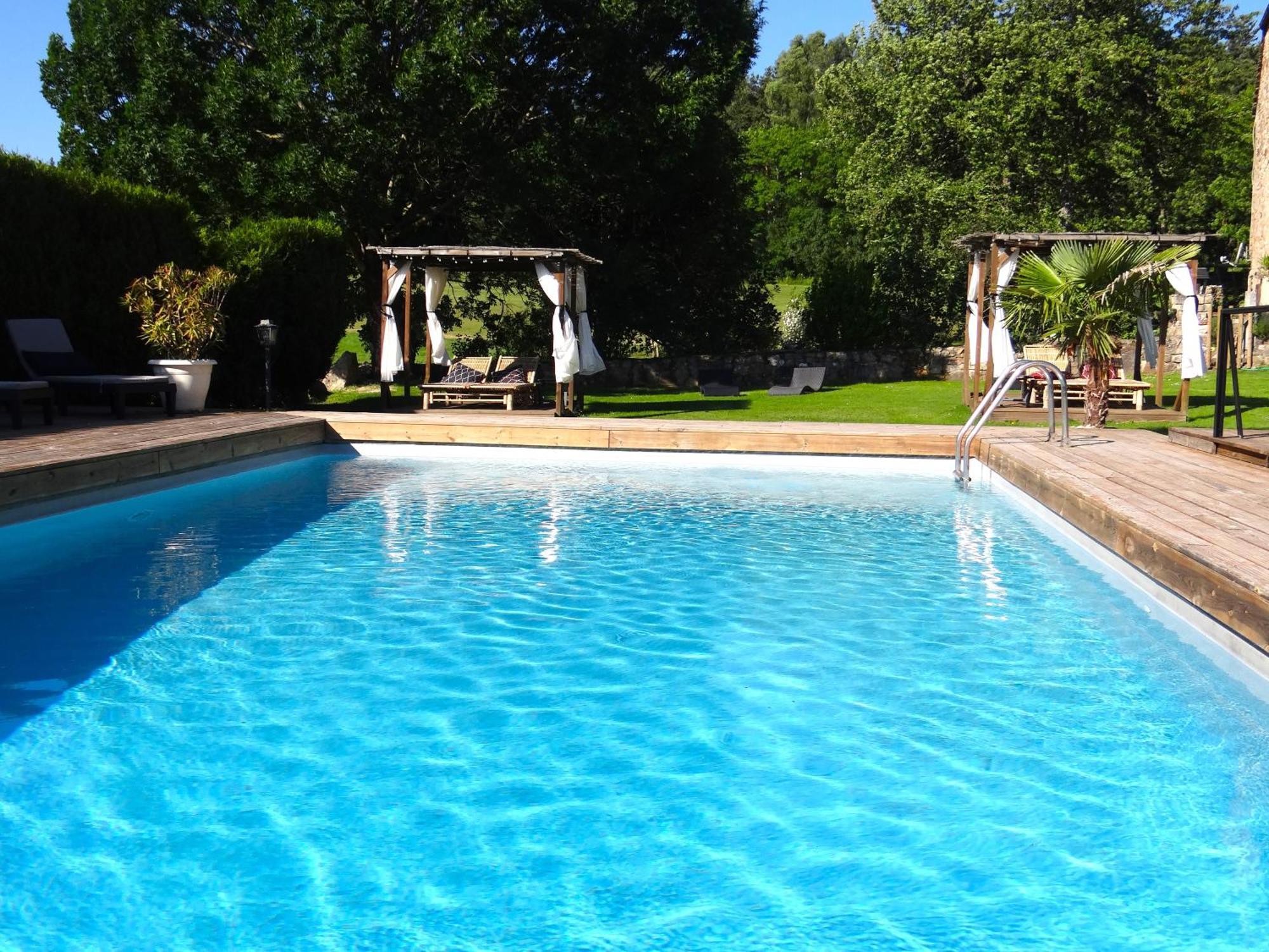 La Maison De Gilbert Jacuzzi Piscine Chauffee Gasthuis Chaudes-Aigues